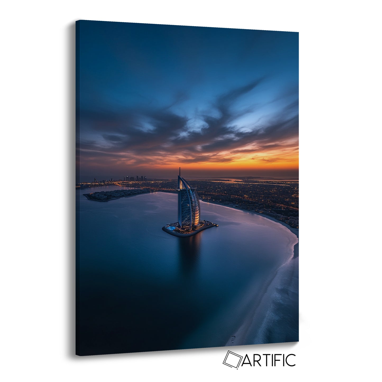 Torre Marítima al Atardecer