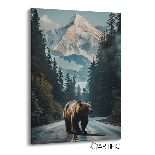Oso y Montaña Majestuosa